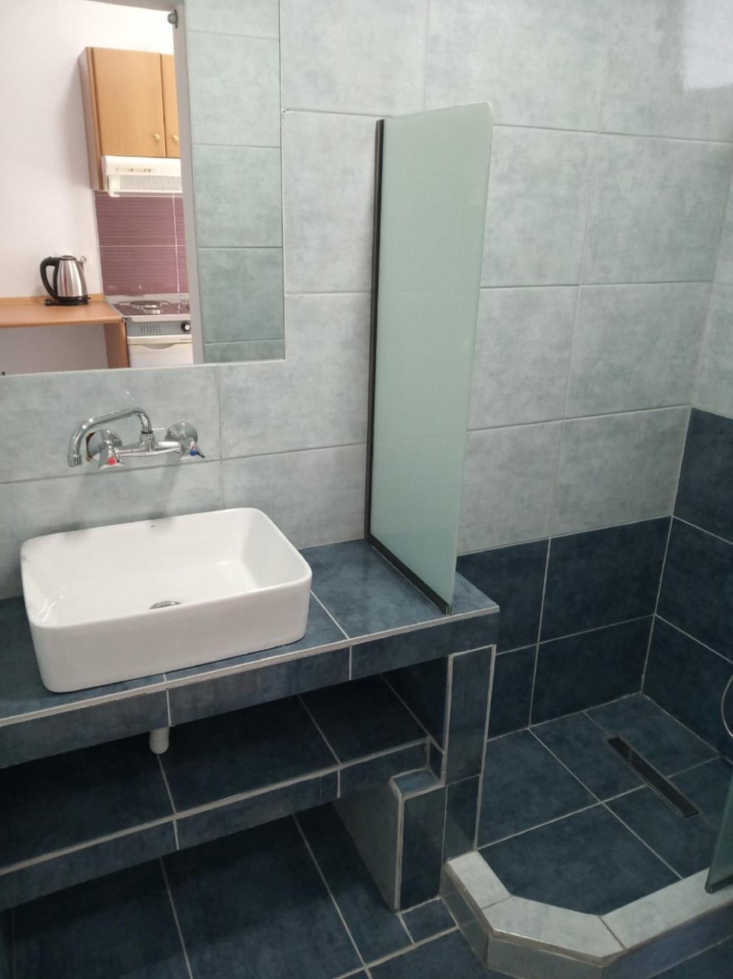 Toulas Studios & Apts No2 Faliraki Bagian luar foto