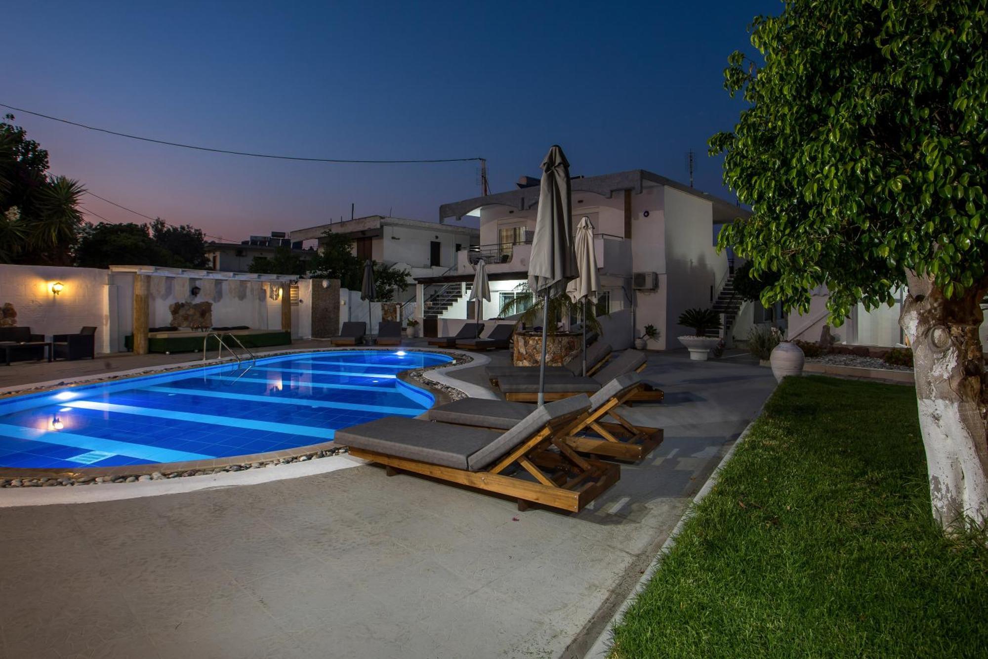 Toulas Studios & Apts No2 Faliraki Bagian luar foto