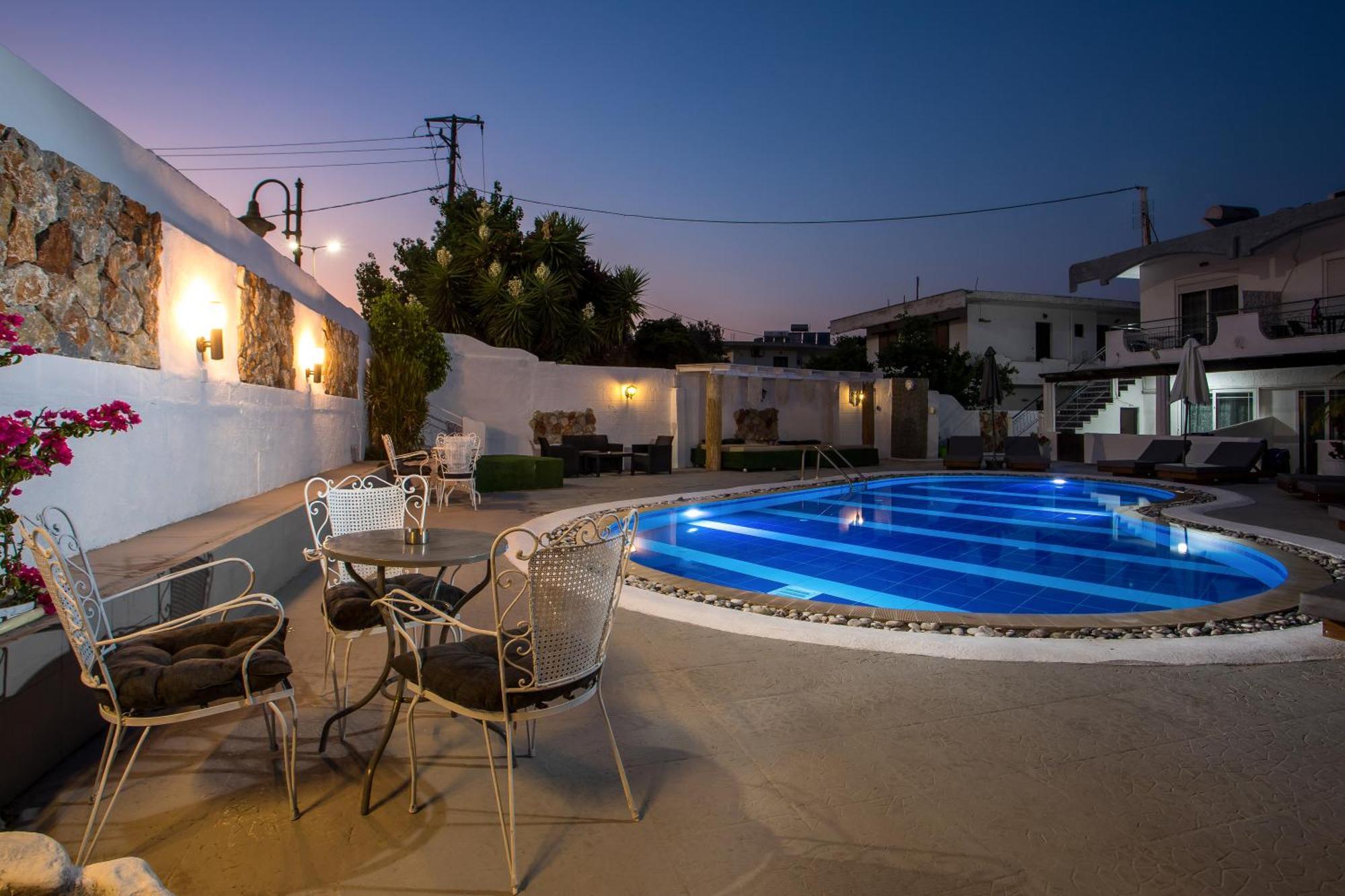 Toulas Studios & Apts No2 Faliraki Bagian luar foto