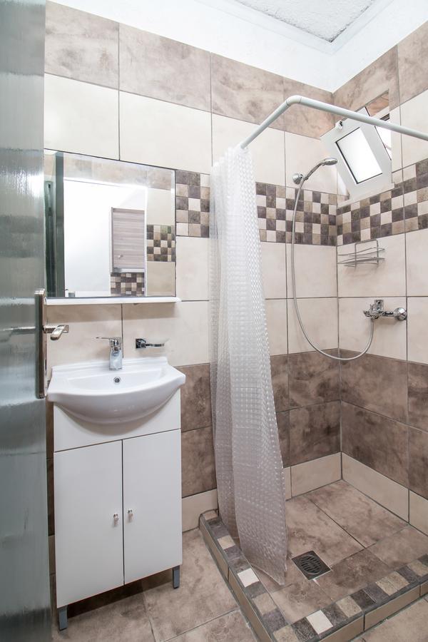 Toulas Studios & Apts No2 Faliraki Bagian luar foto
